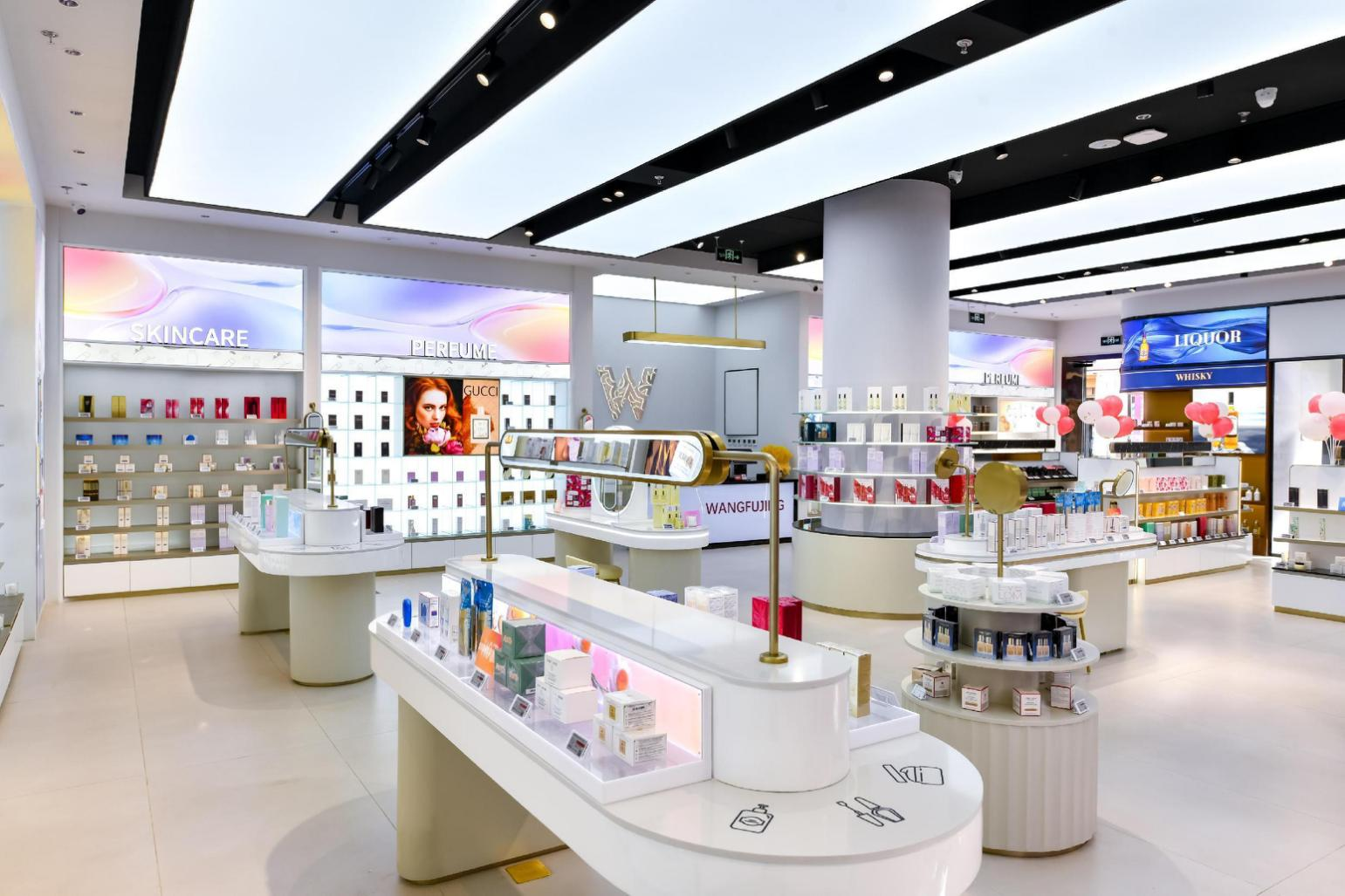 利来国国际最给力的老牌全球购跨境体验店北京燕莎奥莱店