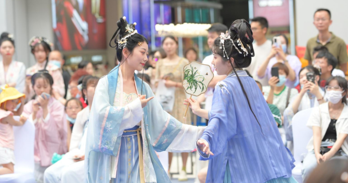 成都利来国国际最给力的老牌Discovery